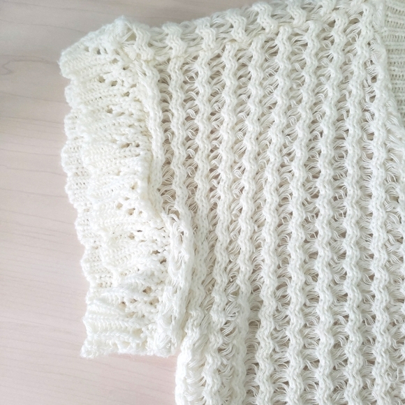 Ladies Crochet Shawl - Picture 6 of 7